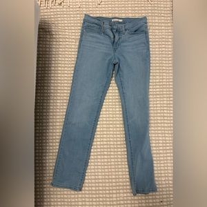 Levi 314 shaping straight jeans size 29/8 like new!